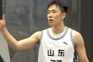 超三联赛：李肖宇超级攻防一体配图