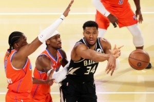 文班亚马比赛直播_雷霆vs马刺_NBA最新动态配图