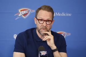 雷霆vs选秀权_篮球NBA交易动态_2026选秀权最新消息配图