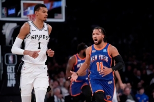 文班亚马比赛直播_尼克斯vs马刺最新动态_NBA总决赛高清在线观看配图
