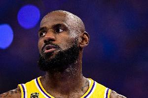 詹姆斯比赛直播_NBA最新动态_湖人2026赛季配图