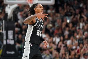 马刺vs瓦塞尔_篮球NBA最新动态_马刺总决赛捧杯目标配图