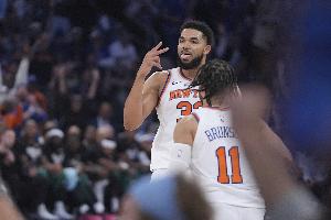追梦比赛直播_尼克斯vs勇士_nba最新战况配图