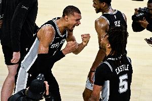 尼克斯vs马刺_今日NBA直播预测_篮球比分前瞻配图