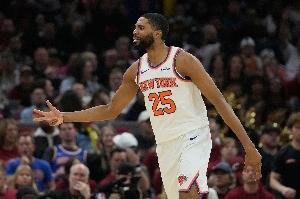 尼克斯vs对手_NBA篮球比赛直播_尼克斯强硬心态最新动态配图