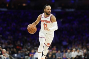 尼克斯vs独行侠_NBA比赛直播_布伦森最新动态配图