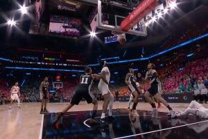 尼克斯vs布伦森_篮球NBA最新动态_尼克斯比赛直播高清配图