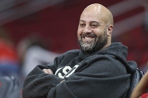 杜兰特比赛直播_火箭放弃米切尔字母哥最新动态_NBA交易流言配图