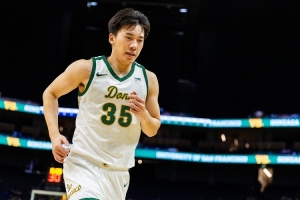 王俊杰比赛直播_中国男篮最新动态_NCAA篮球高清观看配图