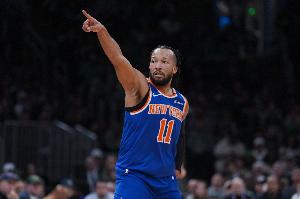布伦森比赛直播_尼克斯vs马刺_NBA季后赛最新动态配图