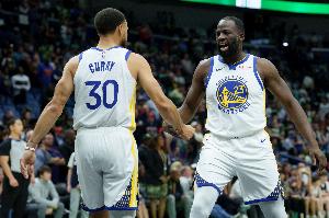 库里比赛直播_追梦谈4亿球鞋合同_勇士NBA最新动态配图