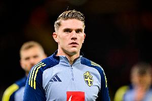 阿森纳vs利物浦_友谊赛首发预测_瑞典球星约克雷斯伊萨克动态配图