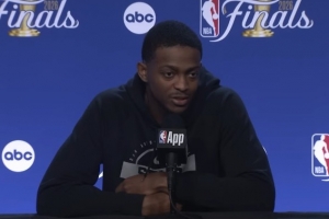 福克斯比赛直播_马刺vs尼克斯_NBA篮球最新战报配图