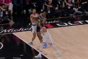 威少比赛直播_尼克斯vs马刺最新动态_篮球NBA高清在线观看配图