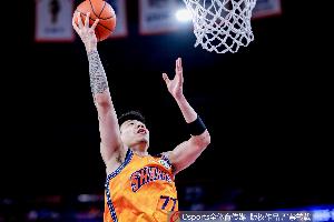 张镇麟比赛直播_CBA最新动态_中国篮球冠军点赞配图