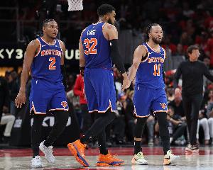 拉里·约翰逊比赛直播_尼克斯最新动态_NBA季后赛高清观看配图