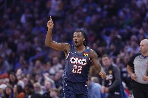 哈登比赛直播_雷霆vs掘金最新动态_2026NBA球星合同对比