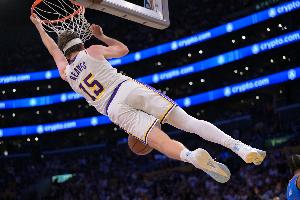 湖人vs里夫斯_顶薪续约最新动态_NBA篮球直播在线观看配图