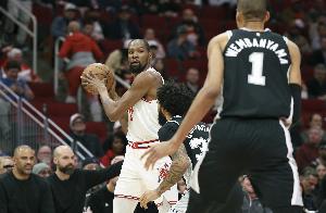 文班亚马比赛直播_马刺最新动态_NBA球星对决分析配图