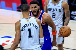 文班亚马比赛直播_NBA篮球唐斯最新动态_尼克斯马刺比赛高清观看配图