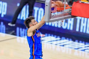 雷霆vs切特_雷霆最新交易动态_NBA篮球西决分析配图