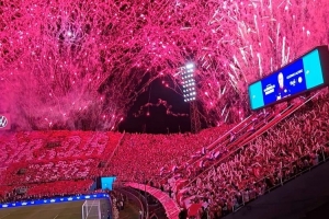巴拉圭vs美国_世界杯友谊赛前烟花_足球比赛高清直播配图
