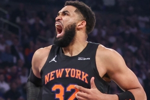 唐斯比赛直播_尼克斯最新动态_nba总决赛高清在线观看配图