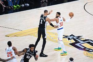 唐斯比赛直播_总决赛G1攻防两端MVP表现_NBA最新动态配图