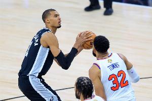 文班亚马比赛直播_马刺vs尼克斯_NBA篮球高清在线观看配图