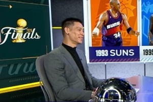 文班亚马比赛直播_NBA马刺最新动态_林书豪点评尼克斯配图
