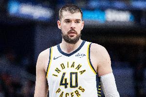 祖巴茨比赛直播_快船最新动态_NBA续约新闻配图
