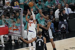 尼克斯vs马刺_NBA篮球比赛直播_Skip布伦森末节致命一投配图