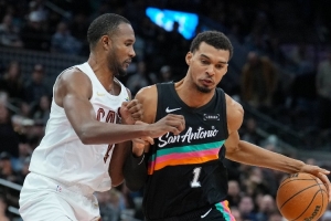 文班亚马比赛直播_尼克斯vs马刺_NBA篮球高清在线观看配图