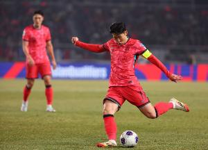朴主永比赛直播_韩国队世界杯晋级预测_足球高清在线观看配图