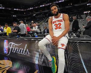 唐斯比赛直播_NBA老鹰vs尼克斯最新动态_马刺vs尼克斯高清在线观看配图