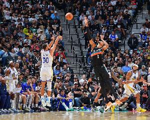 文班亚马比赛直播_NBA最新动态_库里杜兰特塔图姆爱德华兹现役最佳阵配图