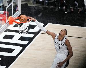 文班亚马比赛直播_马刺NBA最新动态_篮球季后赛高清观看配图
