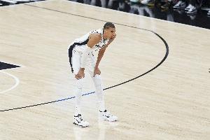 文班亚马比赛直播_马刺vs尼克斯NBA最新动态配图