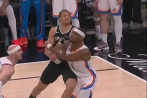 雷霆vs马刺_NBA常规赛最新战报_普雷斯蒂回应恶犯争议配图