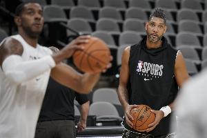 马刺比赛直播_圣城小城市前球员定居_篮球NBA最新动态配图