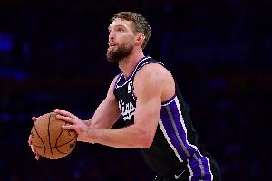 国王vs黄蜂_NBA交易最新动态_篮球转会流言配图