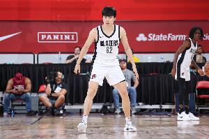 李贤重比赛直播_NBA最新动态_篮球夏季联赛高清观看配图