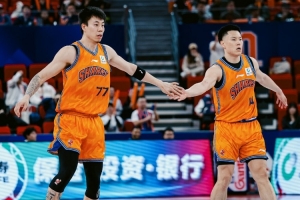张镇麟比赛直播_上海男篮CBA最新动态配图