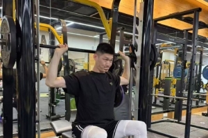 胡金秋比赛直播_广厦男篮最新动态_中国篮球CBA训练花絮配图