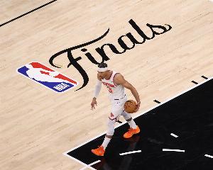 尼克斯vs马刺_哈特谈大逆转_篮球NBA最新战报配图