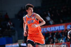 杨曦皓:给自己的菜鸟赛季打50分 未来想在国家队站稳脚跟配图