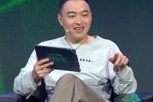 冯潇霆谈英格兰队装备被盗:不稀奇,05世青赛我们在德国也被偷了配图